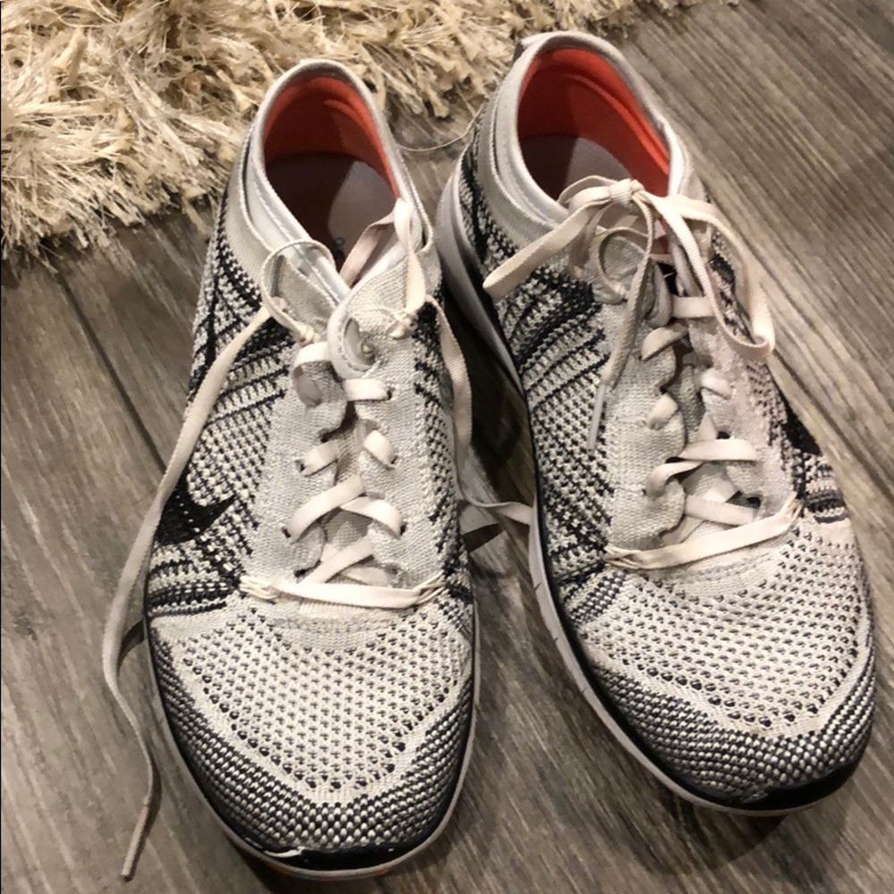 Nike Tr Flyknit Sneakers